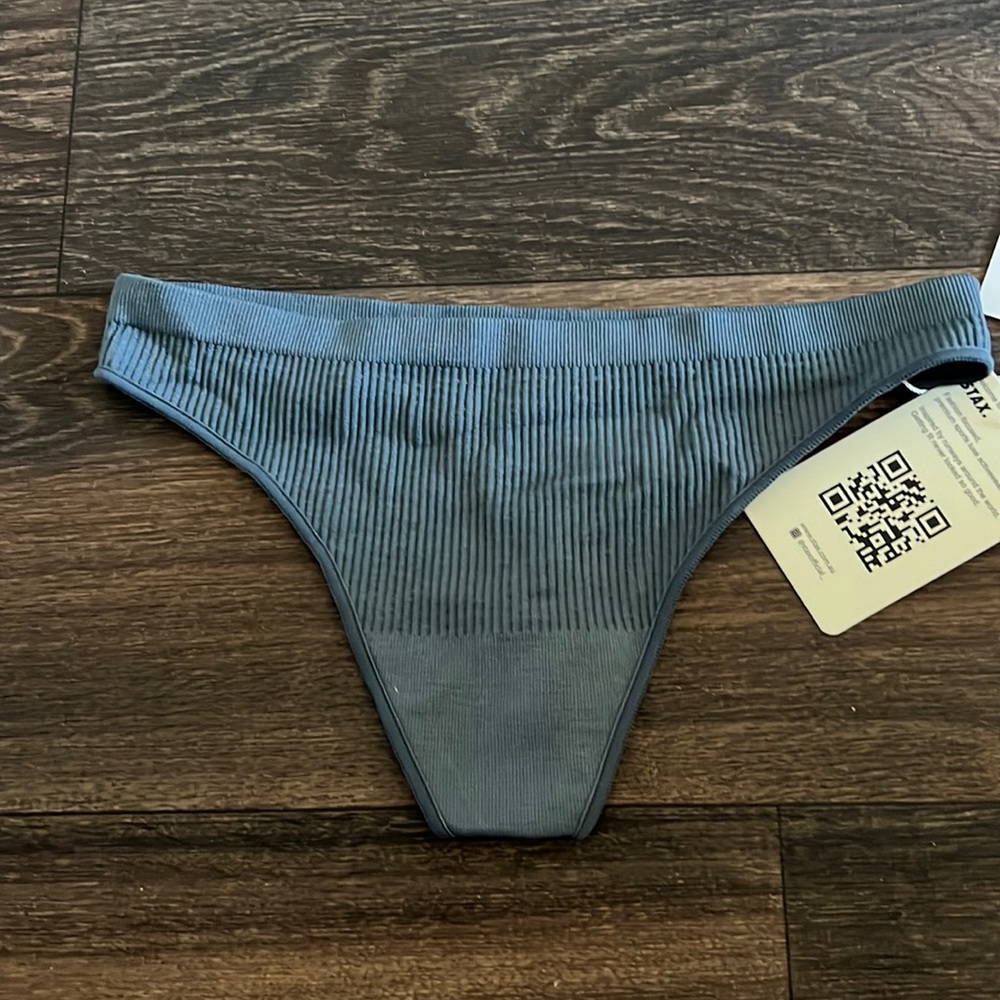 G String V5 Gliese